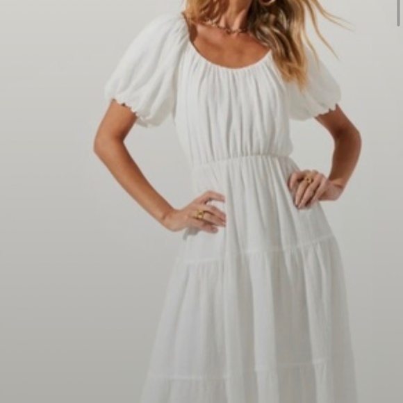Astr Dresses & Skirts - White Puff Sleeve Midi Dress
